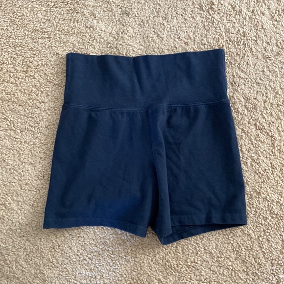 Brandy Melville navy blue Priscilla shorts - Picture 5 of 5